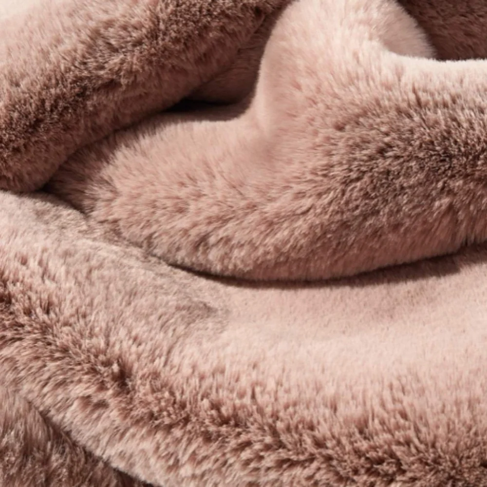 UNHIDE LIL MARSH - SMALL FAUX FUR BLANKET - ROSY BABY - THE ORIGINAL